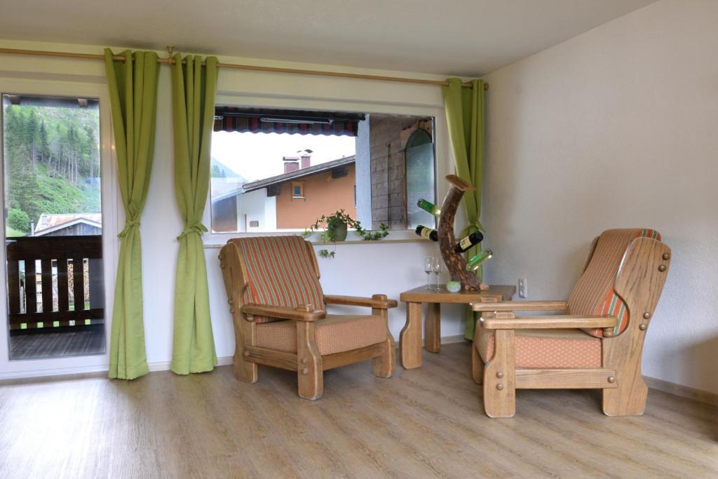 Ferienhaus Wolf Häselgehr Екстериор снимка