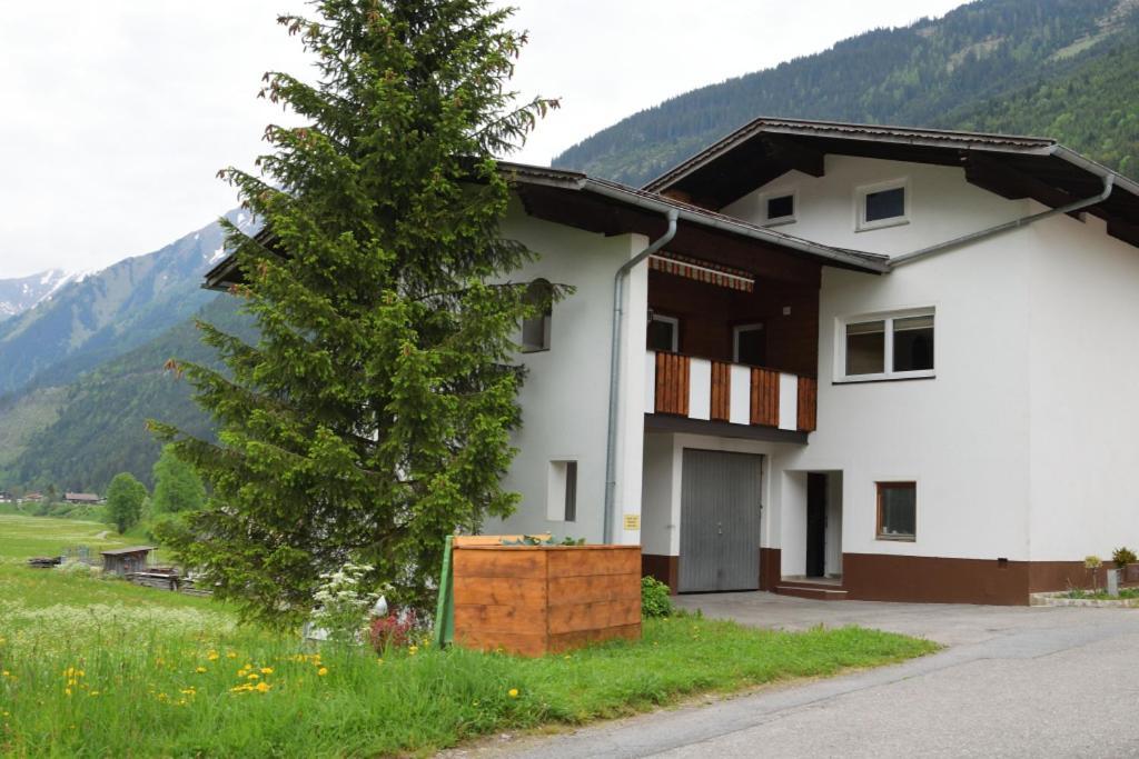 Ferienhaus Wolf Häselgehr Екстериор снимка